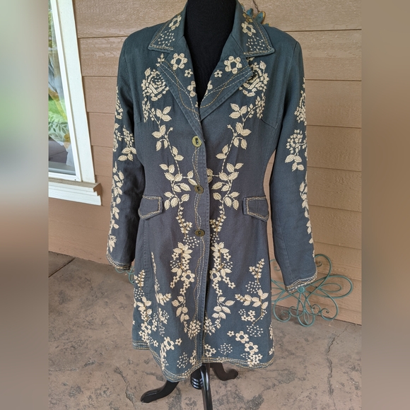 paparazzi Jackets & Blazers - Paparazzi Premium Western Embroidered Denim Jacket